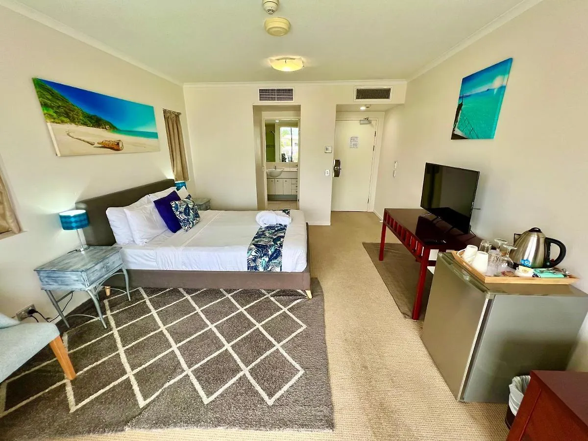 Ocean Views Resort Caloundra 4*,  Australia